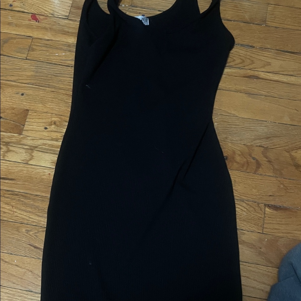 Chic Black Sleeveless Mini Dress